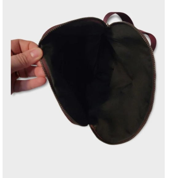 Lululemon All Day Crossbody attachment - Picture 3 of 5